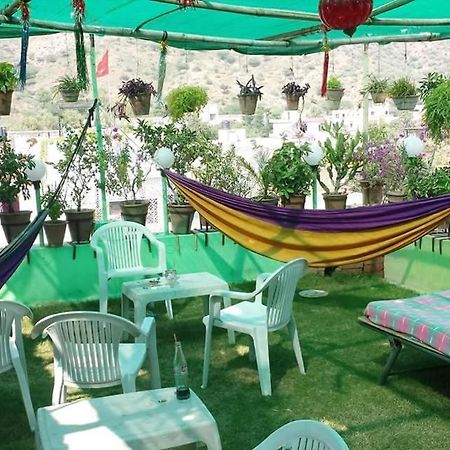 Milkman Guest House Pushkar Bagian luar foto